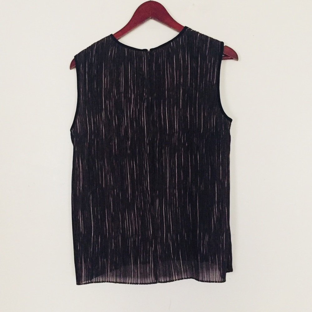 MaxMara Plissé Sleeveless Blouse - Picture 5 of 10